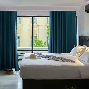 25 Dikaiosinis Ave. , Heraklion (Crete) Greece